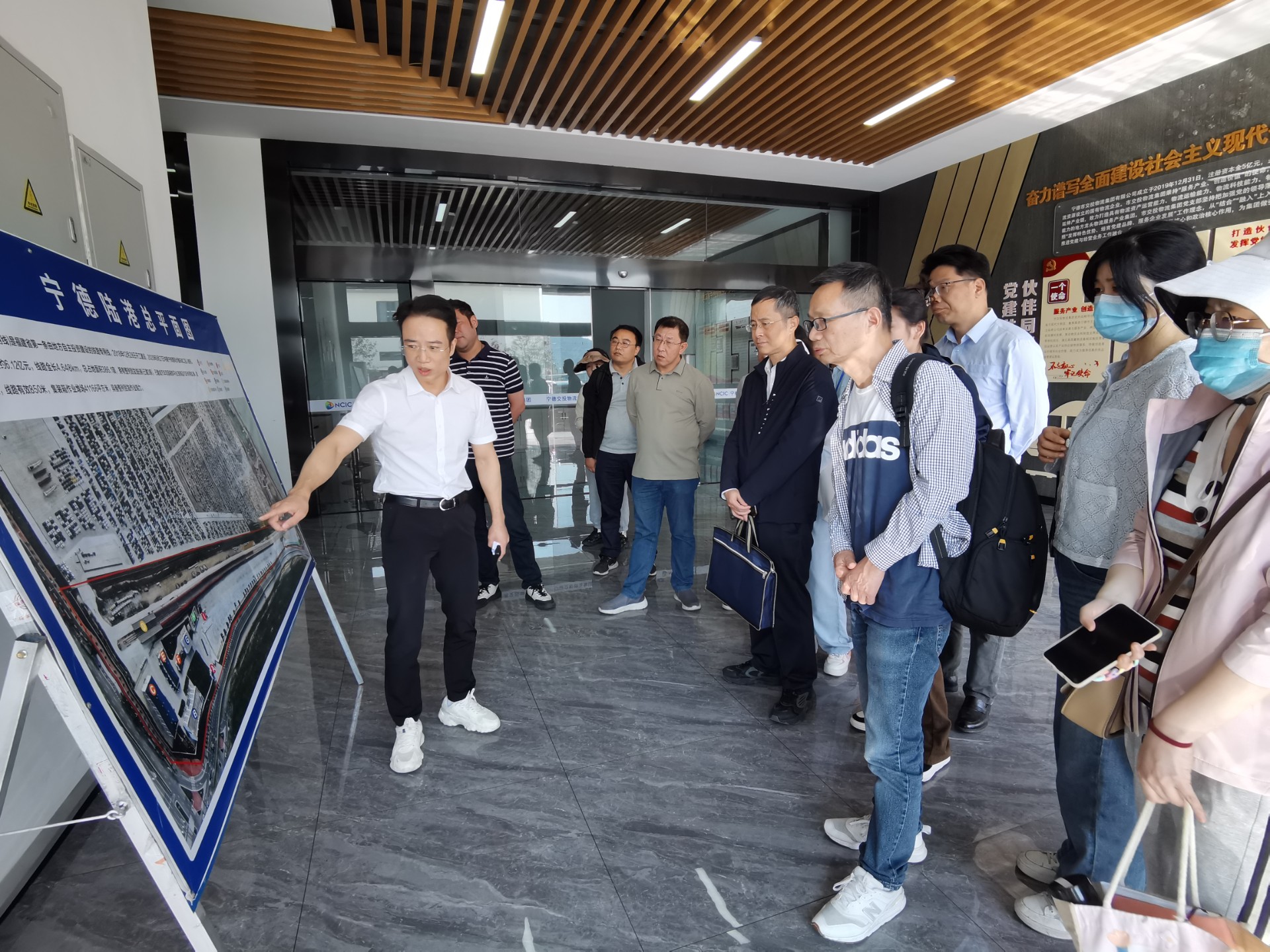 寧德汽車(chē)基地項(xiàng)目鐵路專用線擴(kuò)建工程可研報(bào)告評(píng)估會(huì)順利召開(kāi)，張長(zhǎng)明拍攝1.jpg